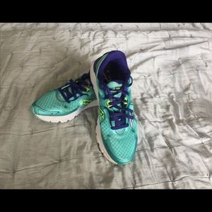 Saucony flex Power grid running shoes